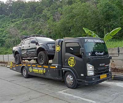 Derek Towing Sragen