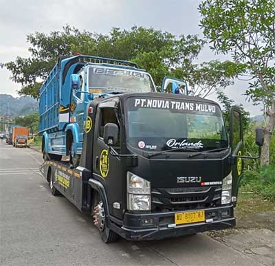 Derek Towing Sragen