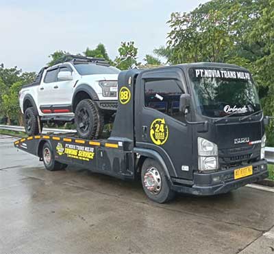 Derek Towing Sragen