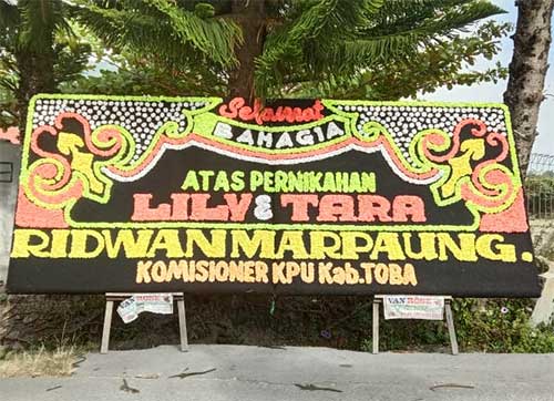 Papan Bunga Balige